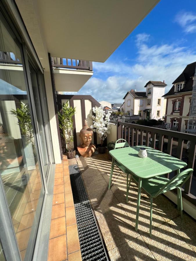 Appartement Hyper Centre De Cabourg Avec Balcon Екстер'єр фото